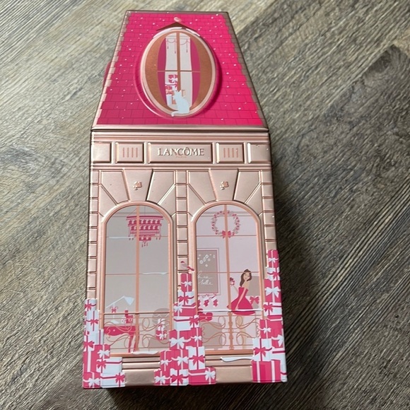 Lancome gift box - Picture 1 of 8
